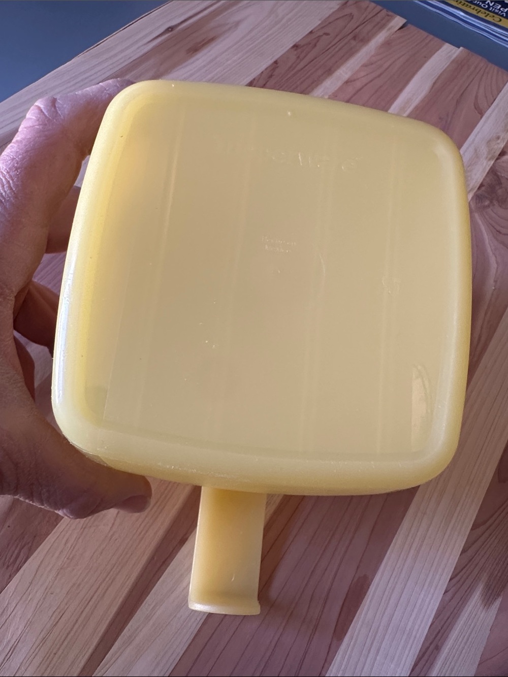 Tupperware Cheese Container - Picture 5 of 5